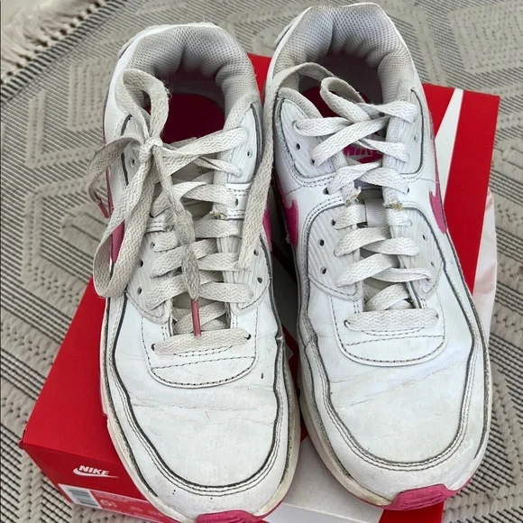 Nike Air Max 90 - Picture 4 of 6